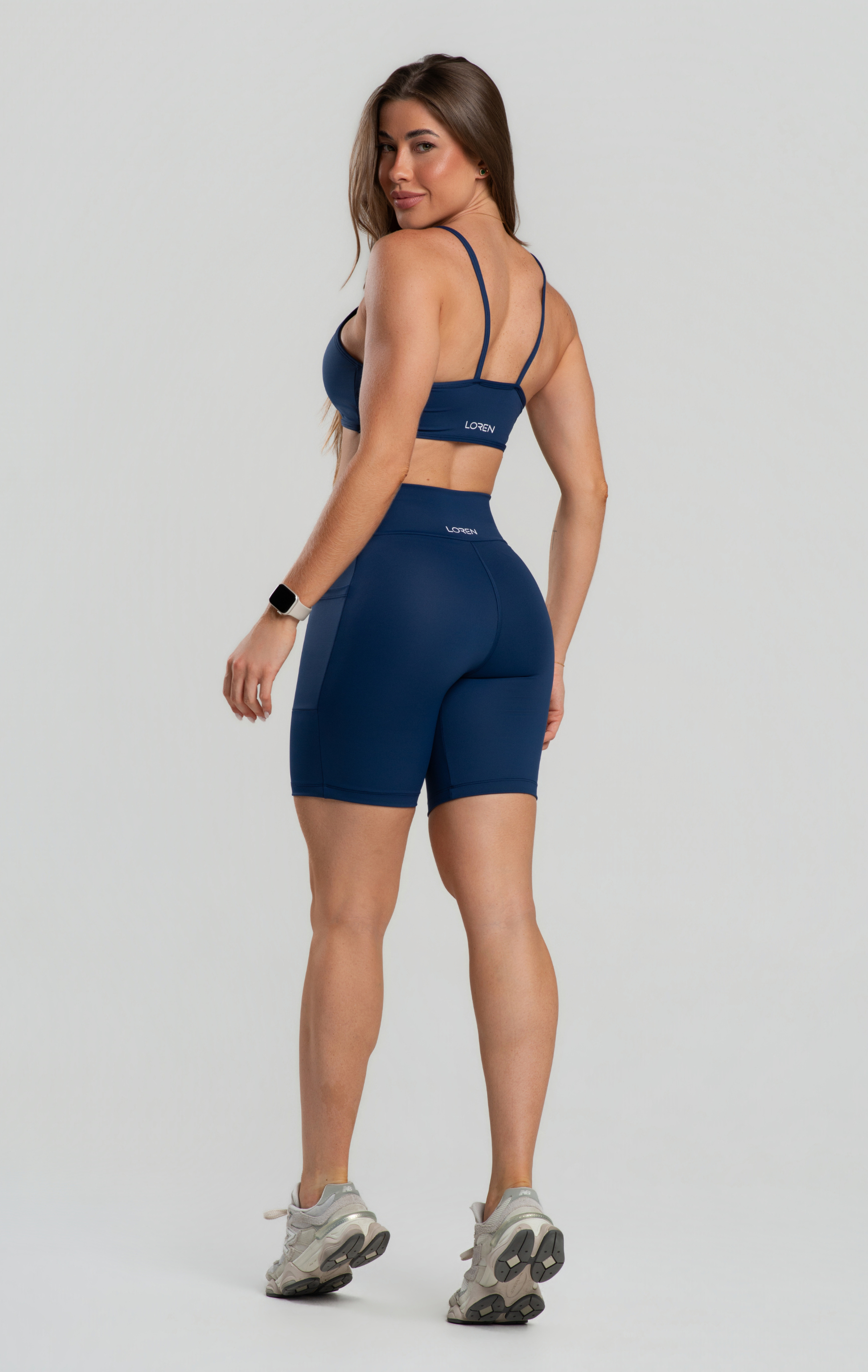 Conjunto Fitness Feminino reforçado Bermuda Com Bolso Poliamida Zero Transparência, Top Tira